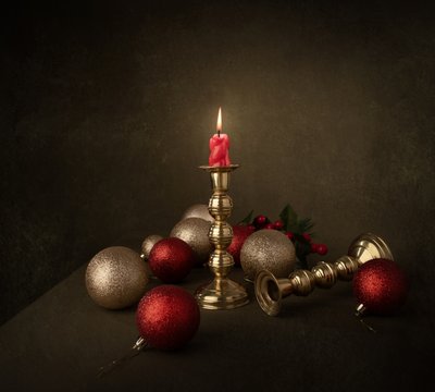 Vela navideña festiva de Margareth Perfoncio