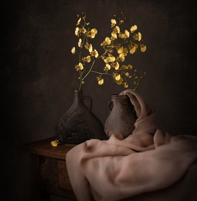 Orquídeas amarillas melancólicas de Margareth Perfoncio