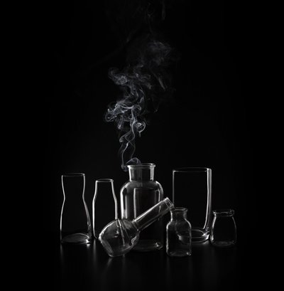 Cristalería «Rising Smoke» de Margareth Perfoncio