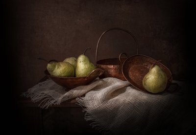 Peras rústicas de cobre de Margareth Perfoncio
