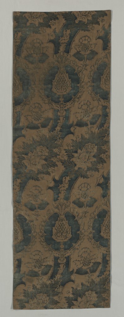 Reproduction of a Florentine Velvet de Mariano Fortuny y Madrazo