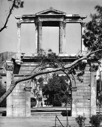 Arco de Adriano, Atenas, 1937 de Martin Hurlimann