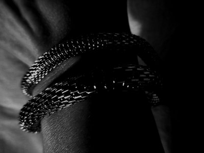 metal y piel de Martina Konitzky