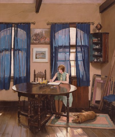 Interior con una mujer artista pintando en una mesa de pata de cabra de Mary Dawson Elwell