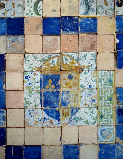 Azulejos cerámicos del pavimento del Chateau d