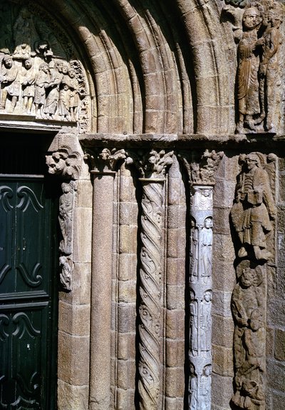 (Detalle) del Pórtico de las Platerías con imágenes de la Epifanía y la Pasión de Master Mateo