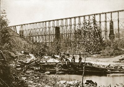 Puente de Falling Water, Ferrocarril de Nashville y Chattanooga, 1861-65 de Mathew B. Brady
