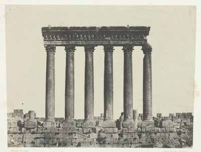 Baalbeck Héliopolis, Columnata del Templo del Sol, Siria, 1849-1851 (impreso 1852) de Maxime Du Camp