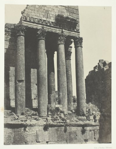Baalbeck Heliopolis, Templo de Júpiter, vista desde el ángulo sureste, Siria, 1849-51, impreso en 1852 de Maxime Du Camp