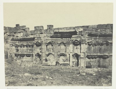 Baalbeck, interior del recinto de los templos del Sol y de Júpiter; Siria de Maxime Du Camp