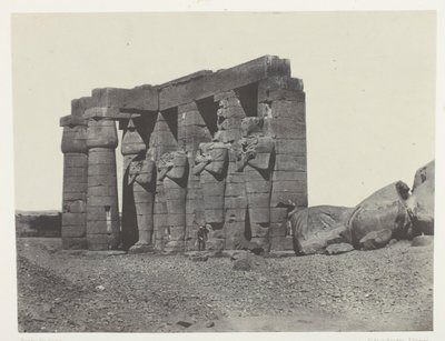 Gournah, Peristilo de la tumba de Osymandias (Ramesseum Occidental); Tebas, lámina 59 del álbum "Egypte, Nubie, Palestine et Syrie" (1852). de Maxime Du Camp