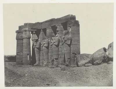 Gournah, Peristilo de la tumba de Osymandias (Ramesseum Occidental); Tebas, lámina 59 del álbum "Egypte, Nubie, Palestine et Syrie" (1852). de Maxime Du Camp