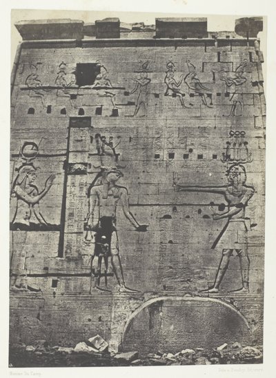 Gran Templo de Isis en Philoe, Segundo Pilón; Nubia, lámina 74 del álbum "Egypte, Nubie, Palestine et Syrie" (1852). de Maxime Du Camp