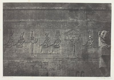 Gran Templo de Denderah (Teutyres), Esculturas de la fachada posterior; Alto Egipto, lámina 20 del álbum "Egypte, Nubie, Palestine et Syrie" (1852). de Maxime Du Camp