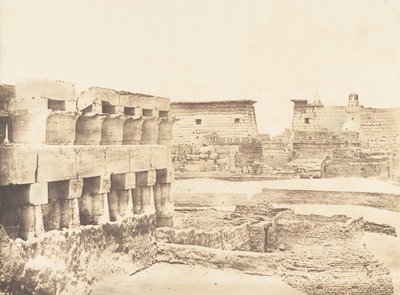 Palacio y pueblo de Luxor, visto desde el sur, Tebas, 1849-50 de Maxime Du Camp
