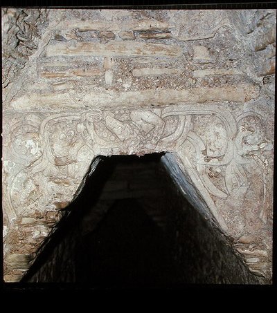 Escultura del sótano del Palacio, Maya Clásico Tardío de Mayan Mayan