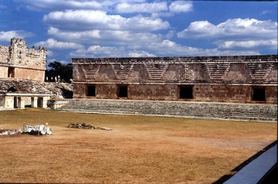 Edificio Este del Cuadrángulo del Convento, Clásico Tardío Maya, c.700-900 AD de Mayan Mayan
