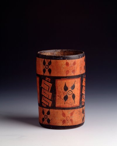 Vaso cilíndrico policromado con flores. De Tikal de Mayan Mayan