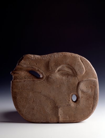 Arte precolombino, civilización maya, período clásico: hacha zoomorfa en piedra tallada que representa la cabeza de un ciervo. Guatemala, Museo Nacional de Arqueología y Etnología de Mayan Mayan