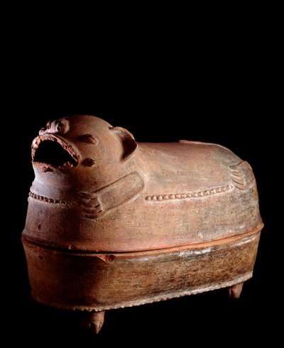 Arte precolombino, civilización maya, período clásico tardío: urna funeraria de arcilla tetrapoda con tapa en forma de jaguar. De Nebaj, Guatemala de Mayan Mayan