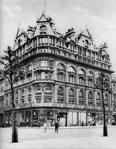 Edificio Strand que alberga la oficina de la Conservación del Támesis, 1926-1927 de McLeish