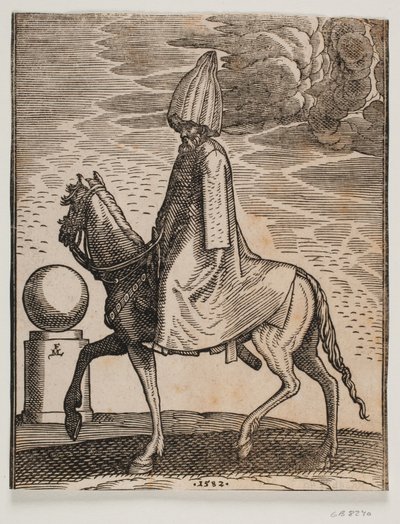Jinete vestido con abrigo largo y tocado parecido a una calabaza, perfil hacia la izquierda; bajo la capa se vislumbra una espada; detrás de las patas delanteras del caballo se ve un pedestal cilíndrico que sostiene una esfera de Melchior Lorck