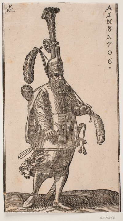 Soldado de pie, vuelto hacia la derecha; tocado con pluma muy alta; en la mano izquierda, un arco con grandes plumas en ambos extremos; en la mano derecha, una flecha; en su espalda, un carcaj y a su lado, una espada de Melchior Lorck