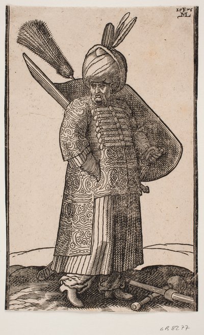 Soldado gordo de pie, con la mano derecha en el bolsillo, mirando hacia la derecha; dos plumas en el turbante; espada en el lado izquierdo, escudo con penacho en el brazo izquierdo; en el suelo frente a él hay una maza y una lanza cruzadas de Melchior Lorck