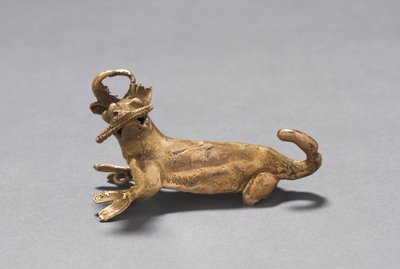 Colgante de ciervo comiendo maíz, c. 1000-1550 (oro fundido) de Mesoamerican Mesoamerican