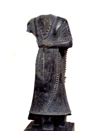 Mesopotamia: estatuilla acéfala en esteatita de Idi-Ilum, gobernador de Mari, dedicada a la diosa Ishtar de Mesopotamian