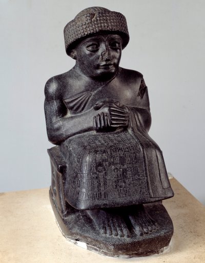 Mesopotamia: estatua del dios Ningishzida representando a Gudea sentado, príncipe de Lagash. Período neo-sumerio (ca. 2150-2000 a.C.) de Mesopotamian Mesopotamian