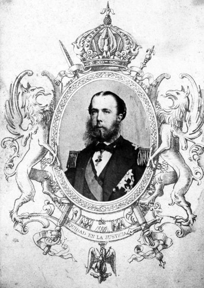 Retrato del Emperador Maximiliano dentro del Escudo de Armas Imperial Mexicano de Mexican School
