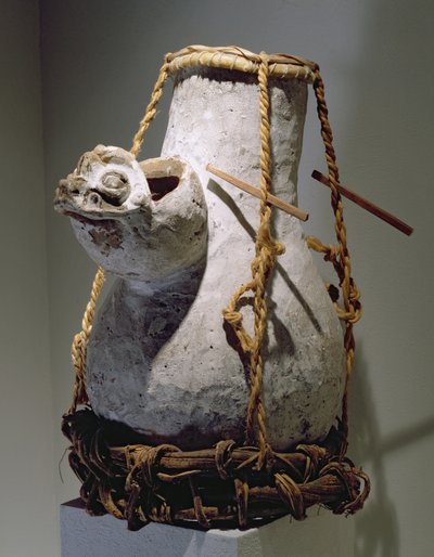 Tambor de agua utilizado por los pueblos lacandones de la región de Chiapas, México de Mexican School