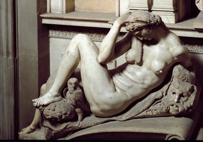Alegoría de la noche. Mausoleo de Giuliano de Médici. Escultura de mármol de Michelangelo Buonarroti