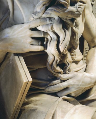 manos de Moisés, detalle de la tumba de Julio II, circa 1515, por Miguel Ángel, Basílica de San Pedro, Roma, Italia de Michelangelo Buonarroti