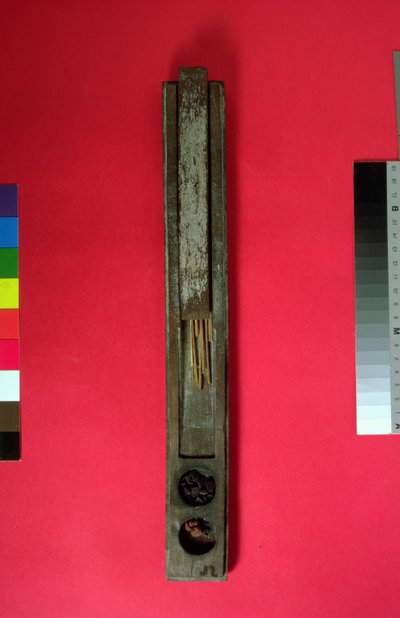 Estuche de plumas, de la Tumba 75, Beni Hasan, Reino Medio, c.2060-1786 a.C. (madera) de Middle Kingdom Egyptian