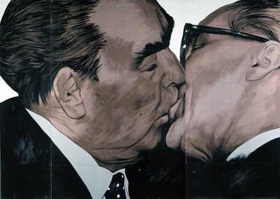 El beso fraternal (óleo sobre lienzo) de Mikhail Aleksandrovich Vrubel