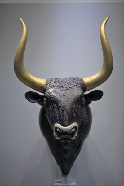 Arte minoico. Rhyton en forma de cabeza de toro. Este rhyton fue encontrado en el pequeño palacio de Knossos de Minoan