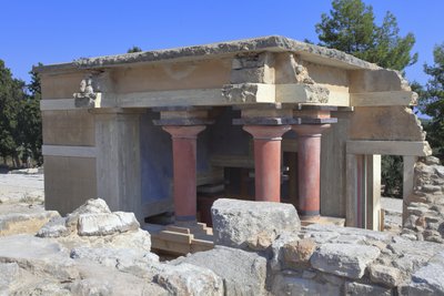 Sitio arqueológico minoico de Knossos. Piscinas lustrales del norte. Entrada norte del palacio. Según A. Evans, este edificio se utilizaba en ceremonias de purificación y por eso se llama 