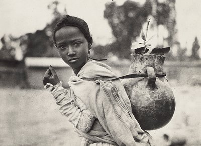 Construyendo un Imperio en la era fascista: niña abisinia, 09/05/1936 de Modestino Baldinetti