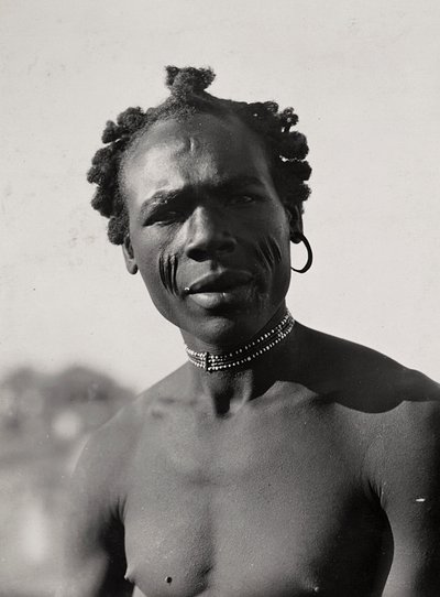 Construyendo un Imperio en la era fascista: hombre Cunama, 09/05/1936 de Modestino Baldinetti