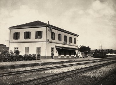 Construyendo un Imperio en la era fascista: estación de tren de Asmara, 09/05/1936 (foto en b/n) de Modestino Baldinetti