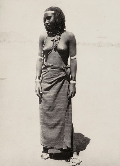 Construyendo un Imperio en la era fascista: una mujer Cunama, 09/05/1936 de Modestino Baldinetti