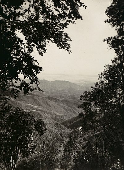 Construyendo un Imperio en la era fascista: el valle de Ghirghir, 09/05/1936 de Modestino Baldinetti