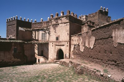 Vista exterior de la Kasbah de Thamiel glaoui de Moroccan School
