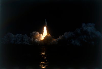 Despegue del transbordador espacial 