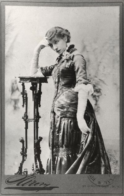 Retrato de Sarah Bernhardt tomado en los Estados Unidos de Napoleon Sarony