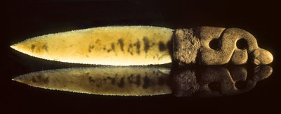Cuchillo neolítico de piedra tallada y astillada excavado en Catal Huyuk, en Anatolia central. de Nathan Benn
