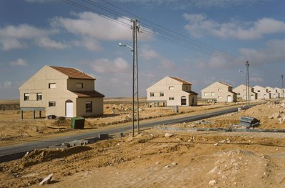 Nuevas viviendas para colonos israelíes en Moshav Kadesh Barnea, también conocido como Moshav Nizzana, en el desierto. de Nathan Benn