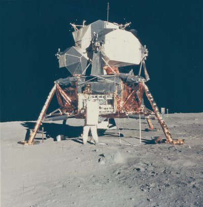 Buzz Aldrin con el Módulo Lunar Apollo 11 en la Luna, 1969 de Neil Armstrong